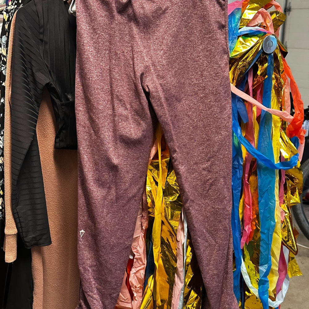 Ivivva Burgundy Sweatpants for Kids - Picture 5 of 6